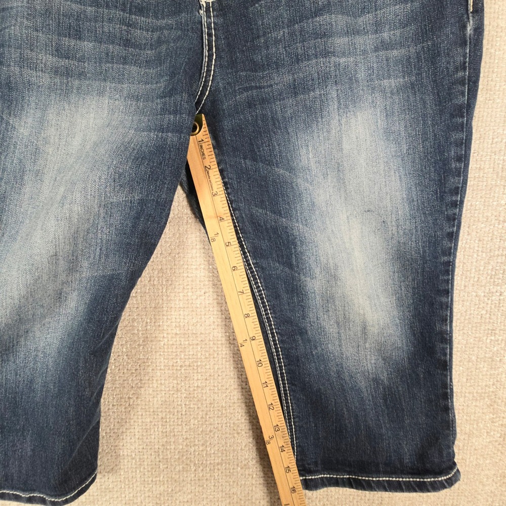 Love Nation Womens Embellished Capri Jeans Dark Wash Rhinestone Size 12 MC048184 - Picture 6 of 9